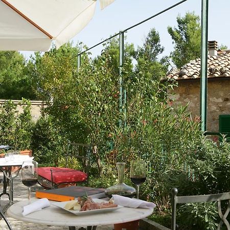 Locanda La Pieve Semproniano Luaran gambar