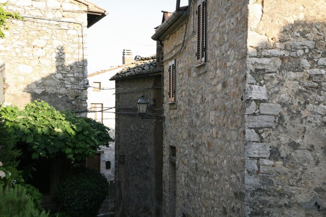 Locanda La Pieve Semproniano Luaran gambar