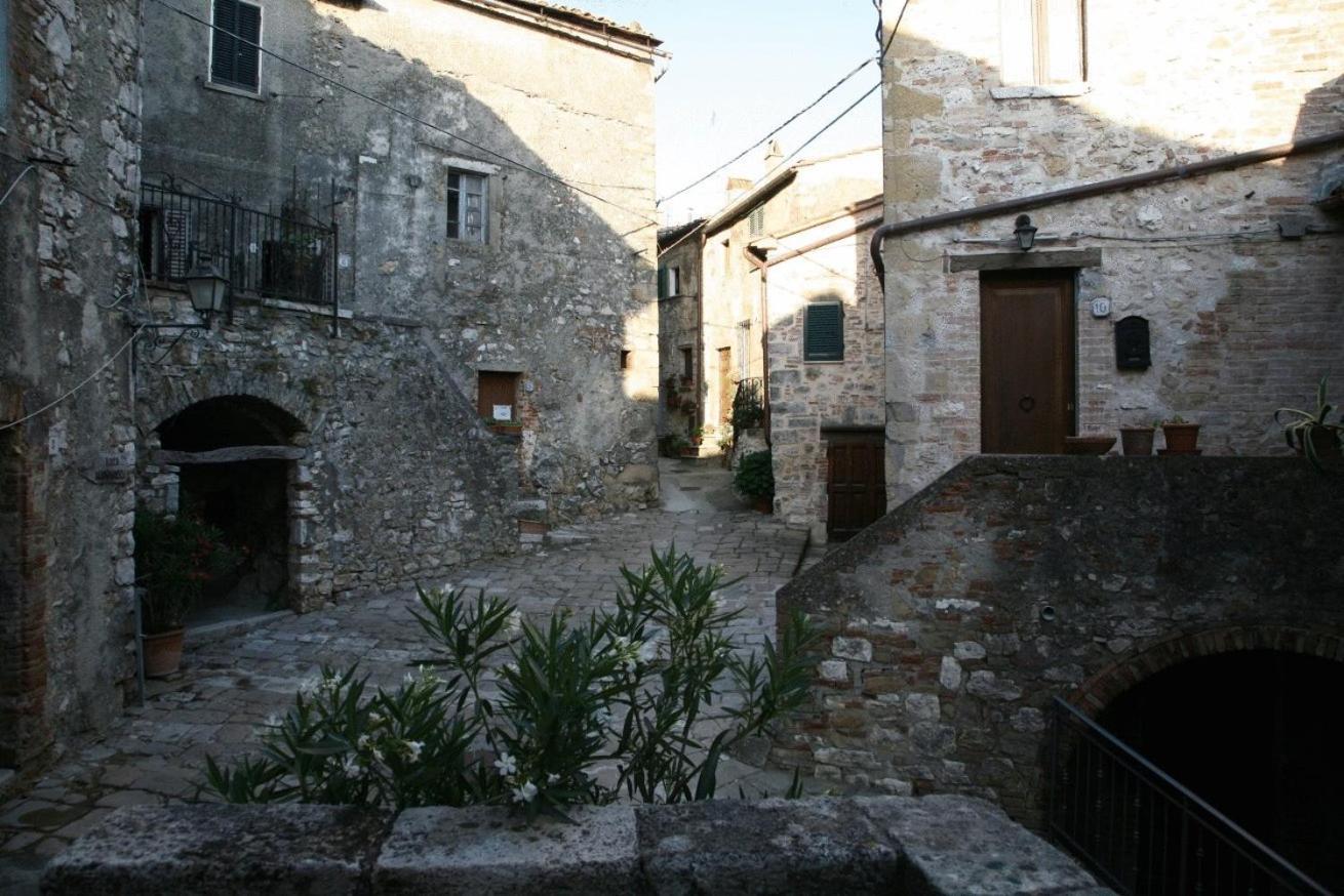 Locanda La Pieve Semproniano Luaran gambar